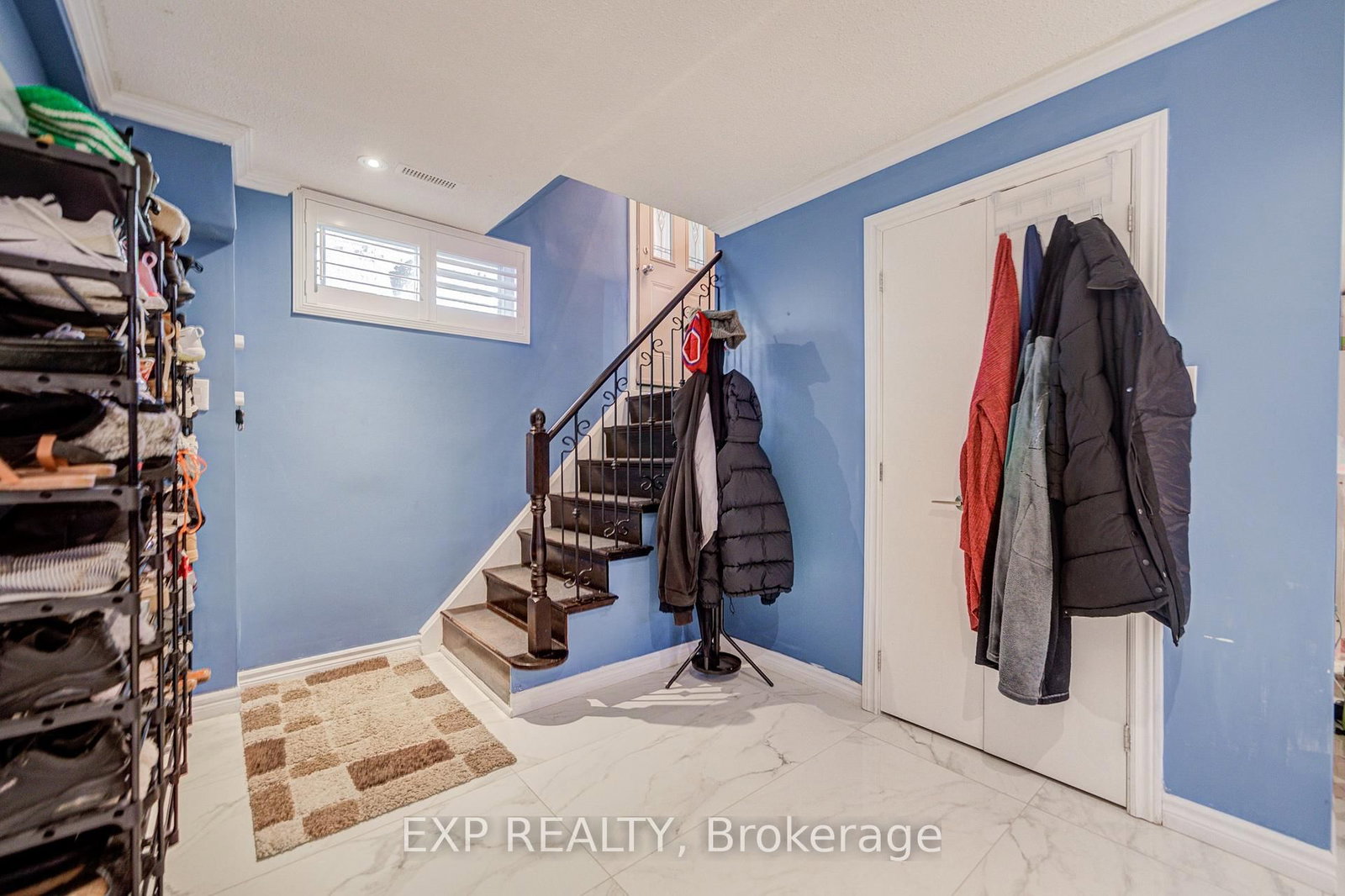 593A Scarlett Road N • Toronto, ON photo 21