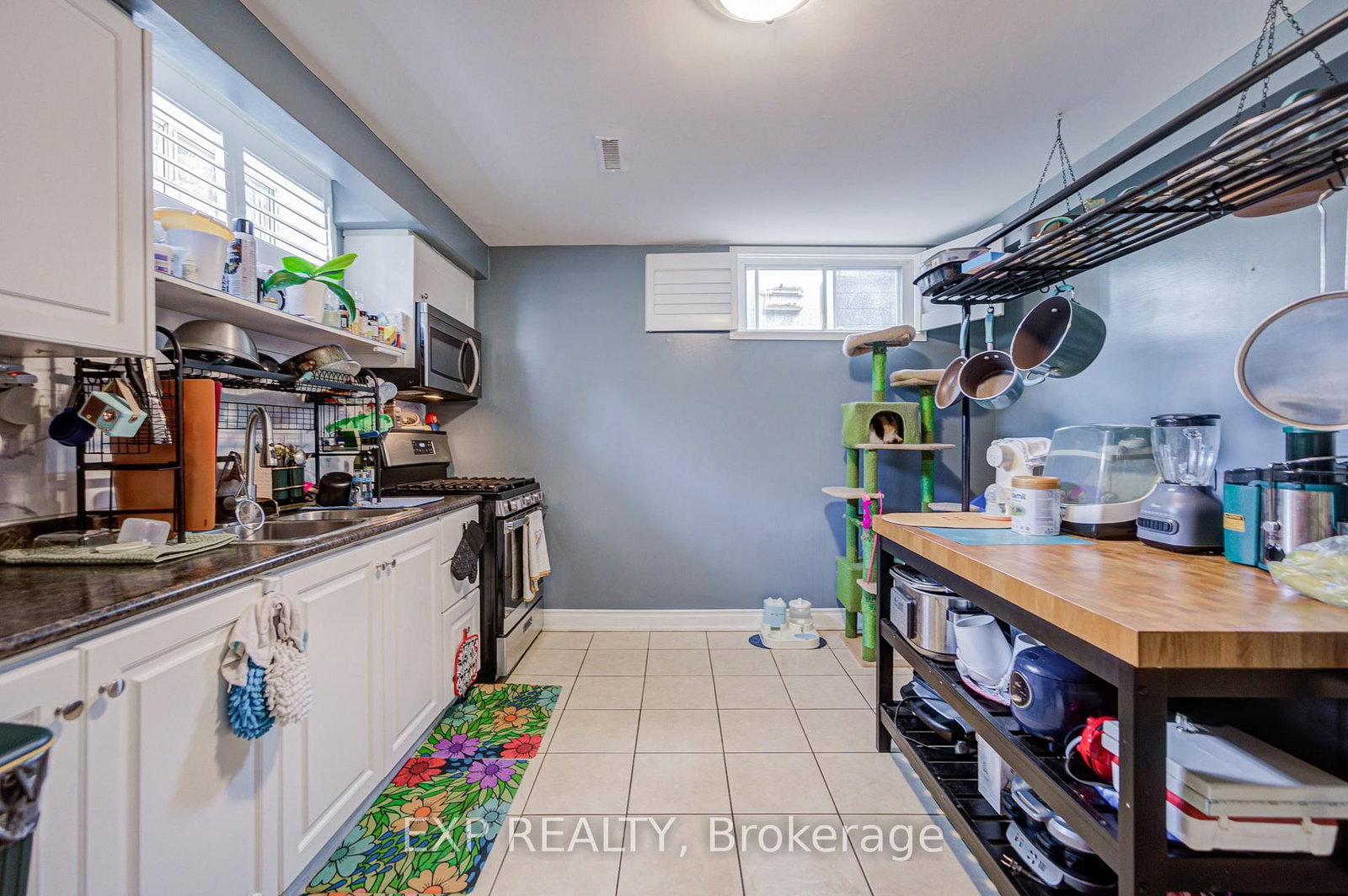 593A Scarlett Road N • Toronto, ON photo 28
