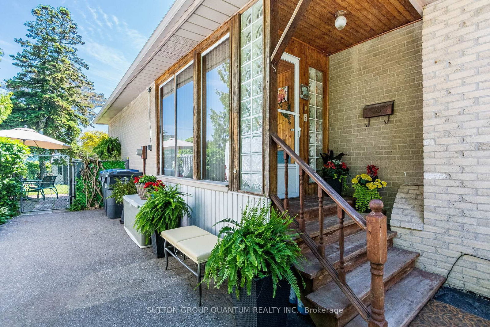 1293 Daimler Road • Mississauga, ON photo 4