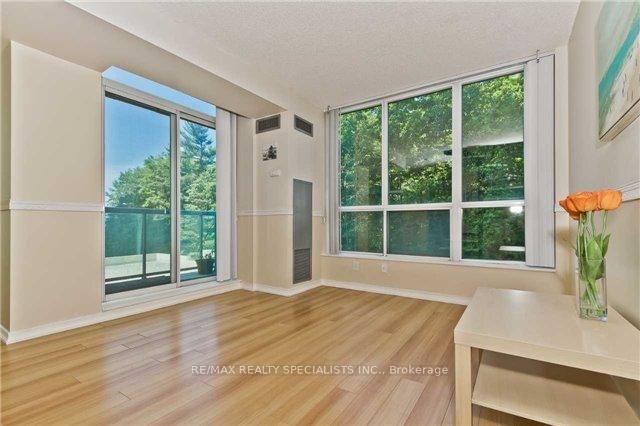 2565 Erin Centre Mississauga,ON L5M 6Z8 — Photo 11