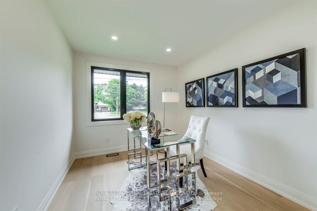 559 Walkers Line • Burlington, ON photo 24
