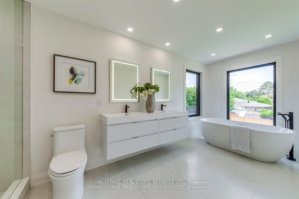 559 Walkers Line • Burlington, ON photo 31