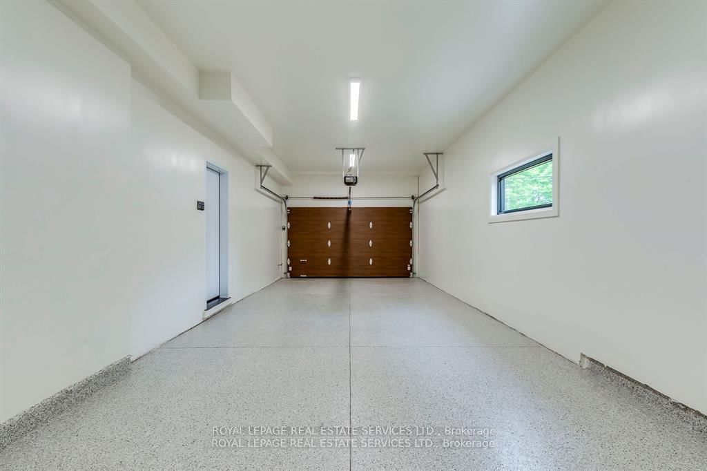559 Walkers Line • Burlington, ON photo 43
