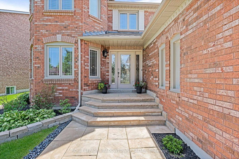 7 Eaton Street