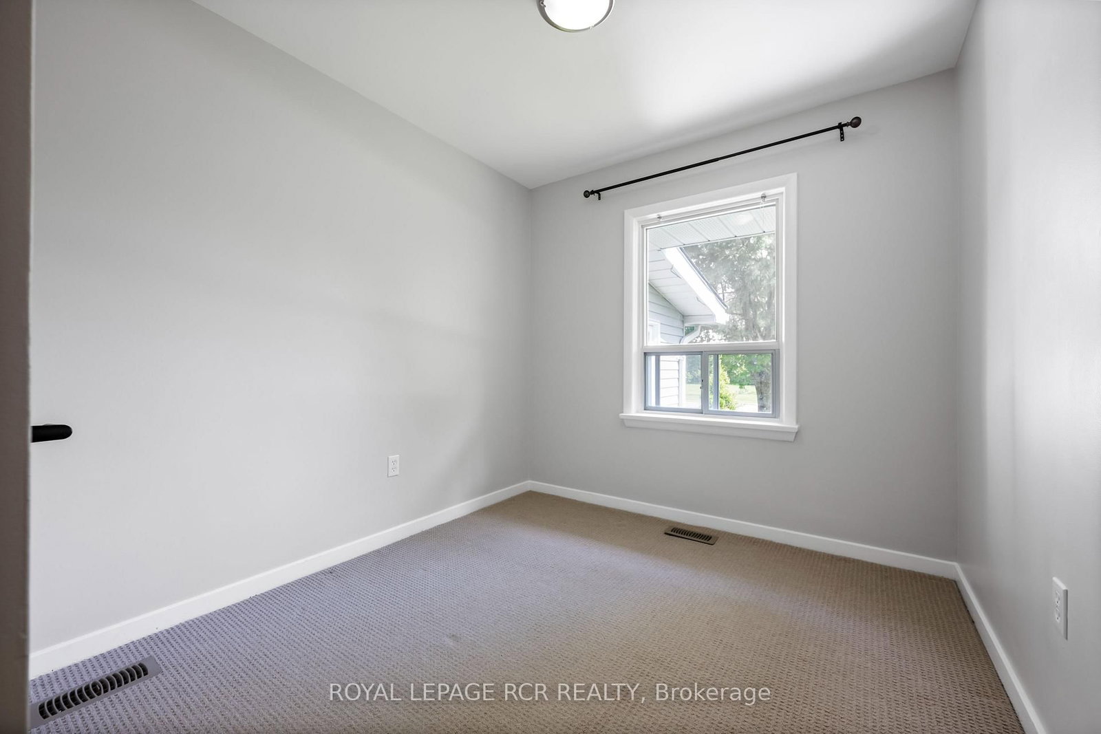 77 Zina Street • Orangeville, ON photo 26