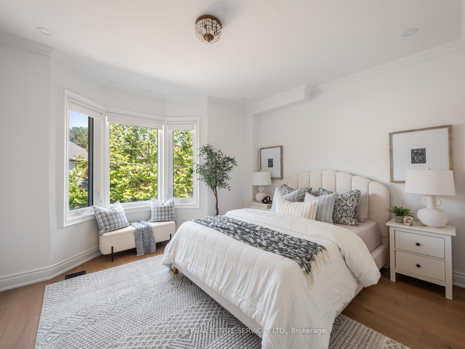 15 Melville Avenue • Toronto, ON photo 13