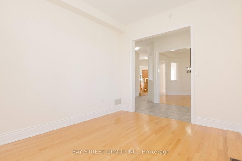 3127 Streamwood Oakville,ON L6H 0T2 — Photo 6
