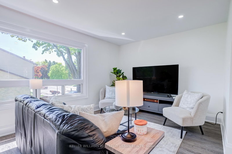 6540 Falconer Mississauga,ON L5N 1M1 — Photo 12