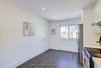 6540 Falconer Mississauga,ON L5N 1M1 — Photo 23