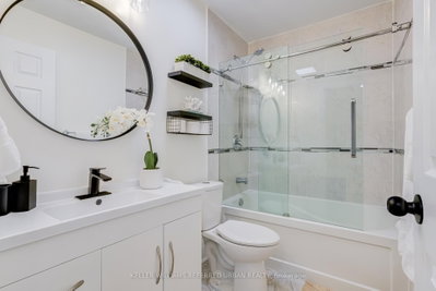 6540 Falconer Mississauga,ON L5N 1M1 — Photo 37