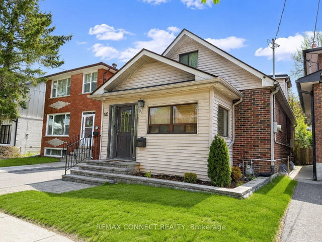 60 Woodbury Road