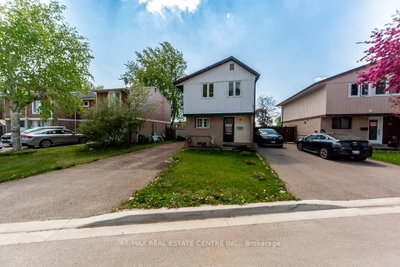 4-bed Detached House · 12 Greenhills Sq
