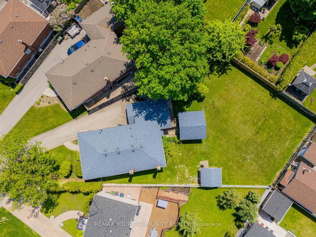 9 Letchworth Crescent
