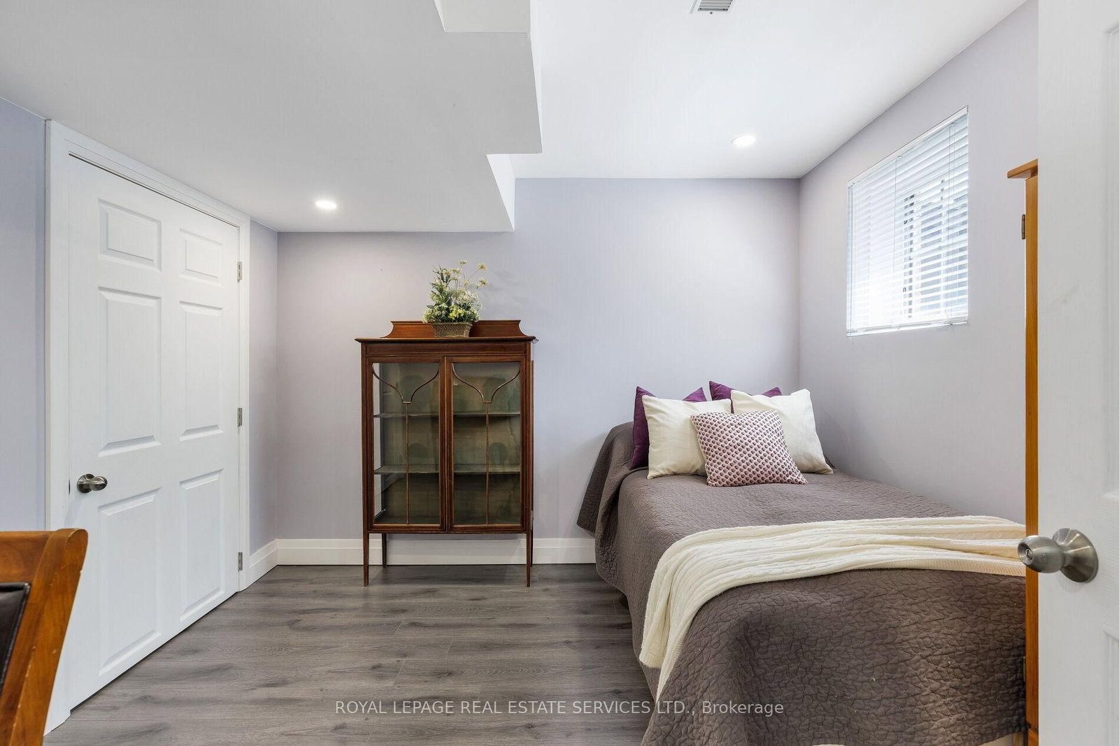 147 Innville Crescent • Oakville, ON photo 38