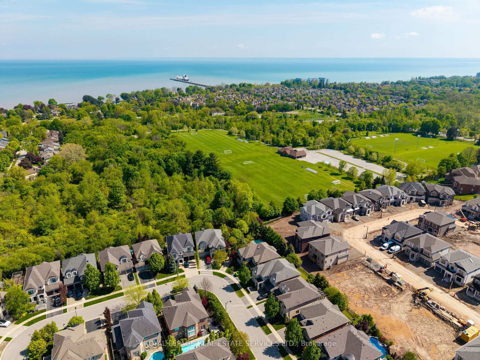 147 Innville Crescent • Oakville, ON photo 46