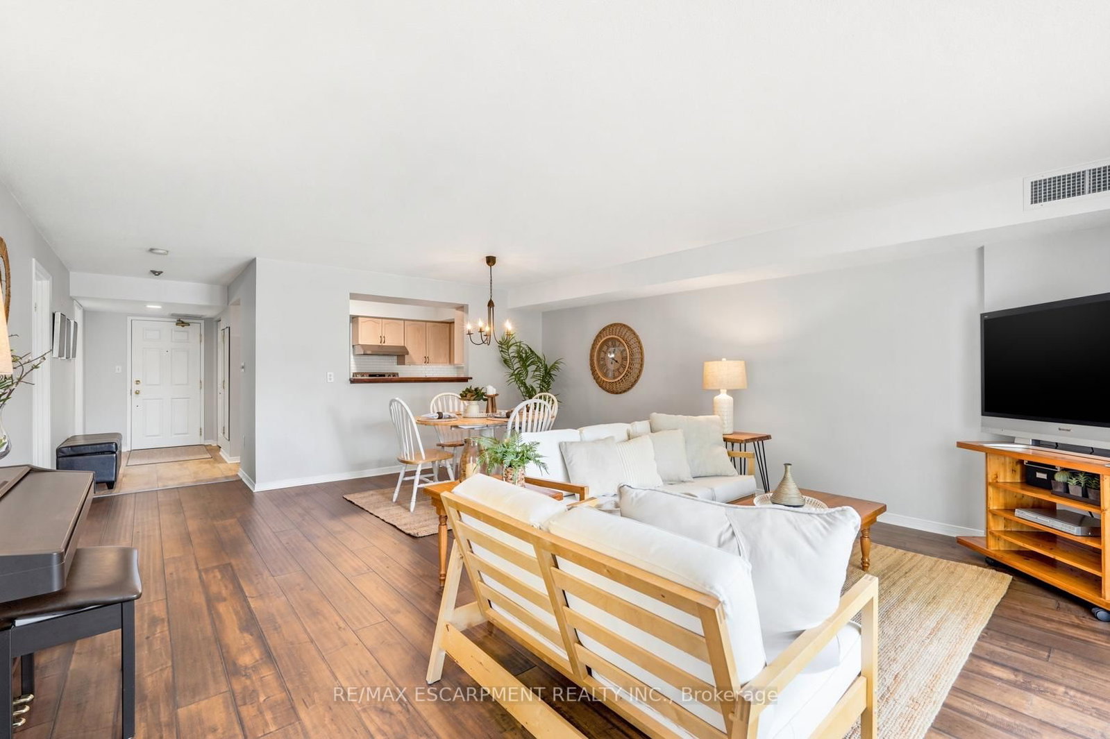 216 Plains Road W • #A307 • Burlington, ON photo 14