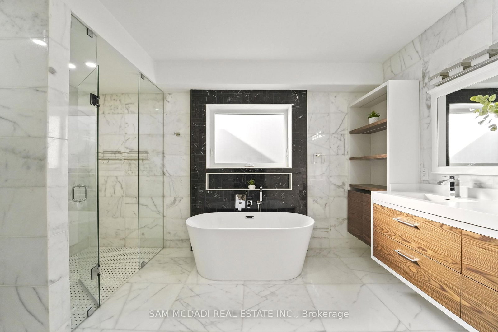 11B Maple Avenue N • Mississauga, ON photo 20
