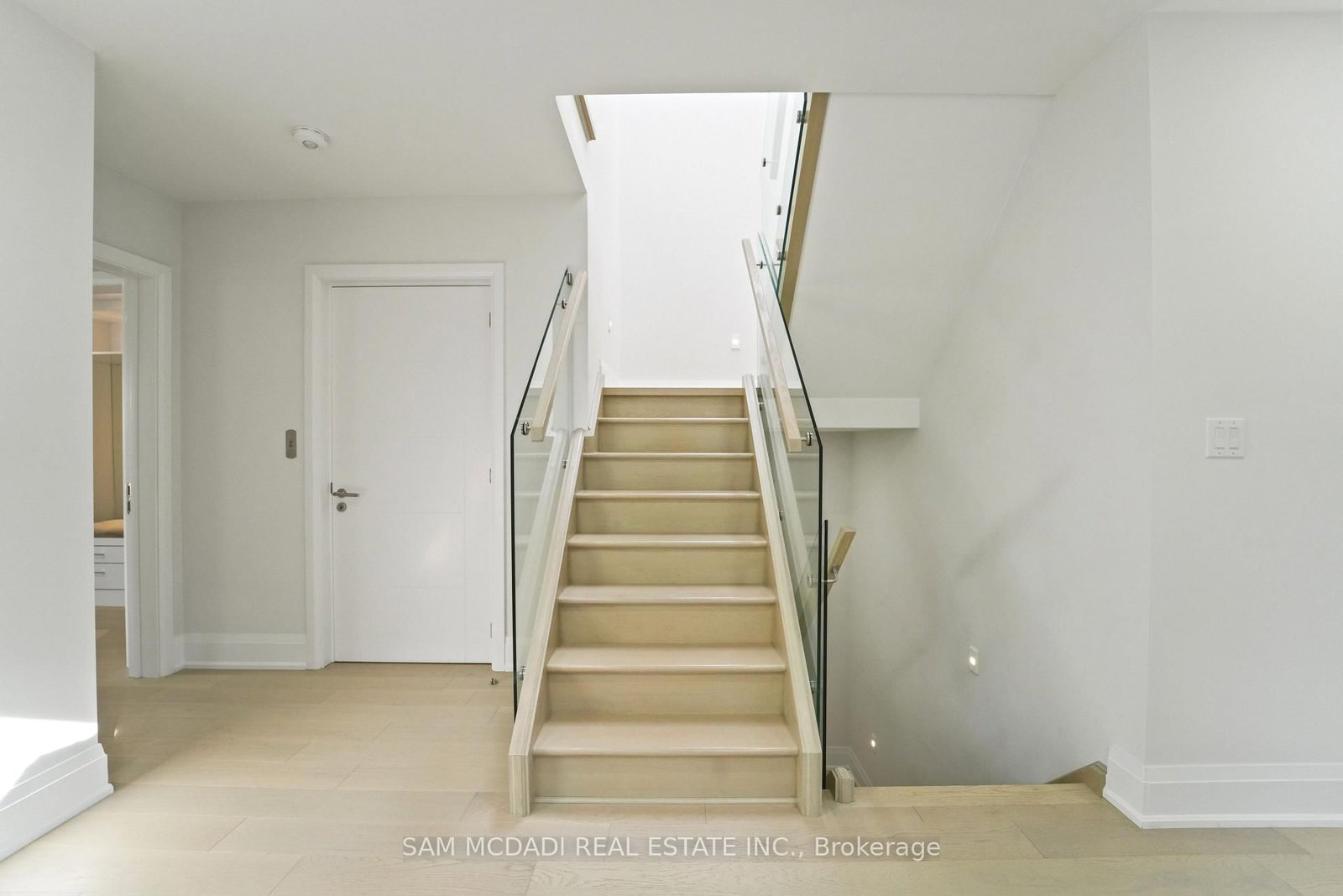 11B Maple Avenue N • Mississauga, ON photo 26