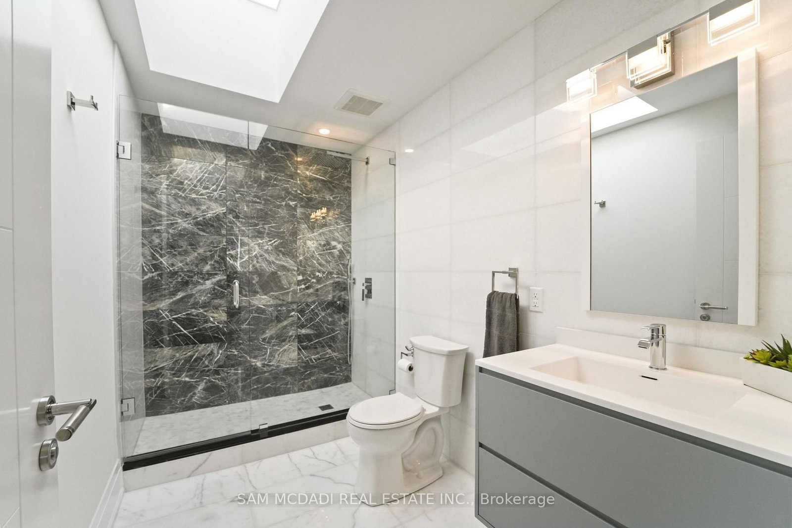 11B Maple Avenue N • Mississauga, ON photo 34