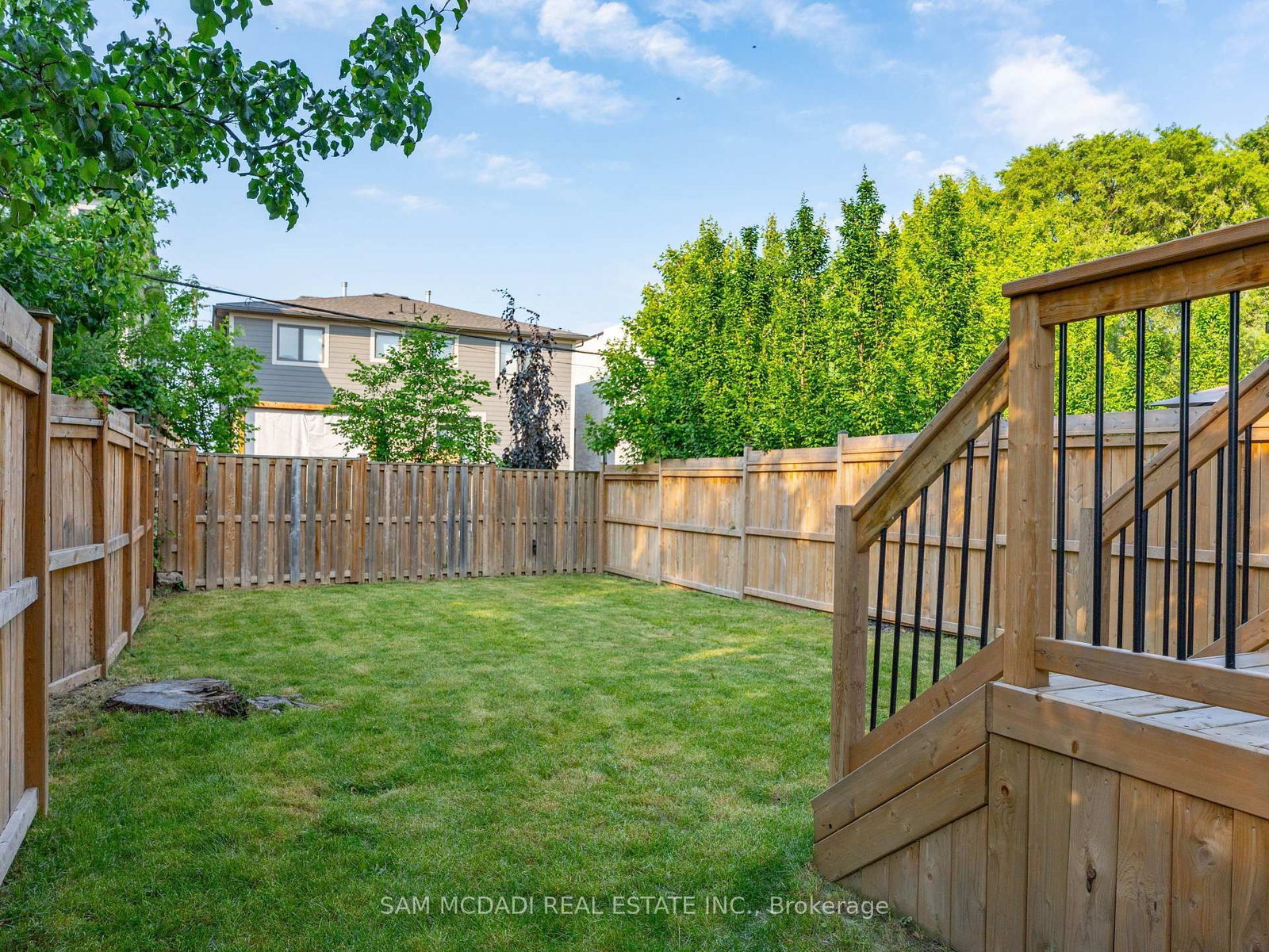 11B Maple Avenue N • Mississauga, ON photo 44