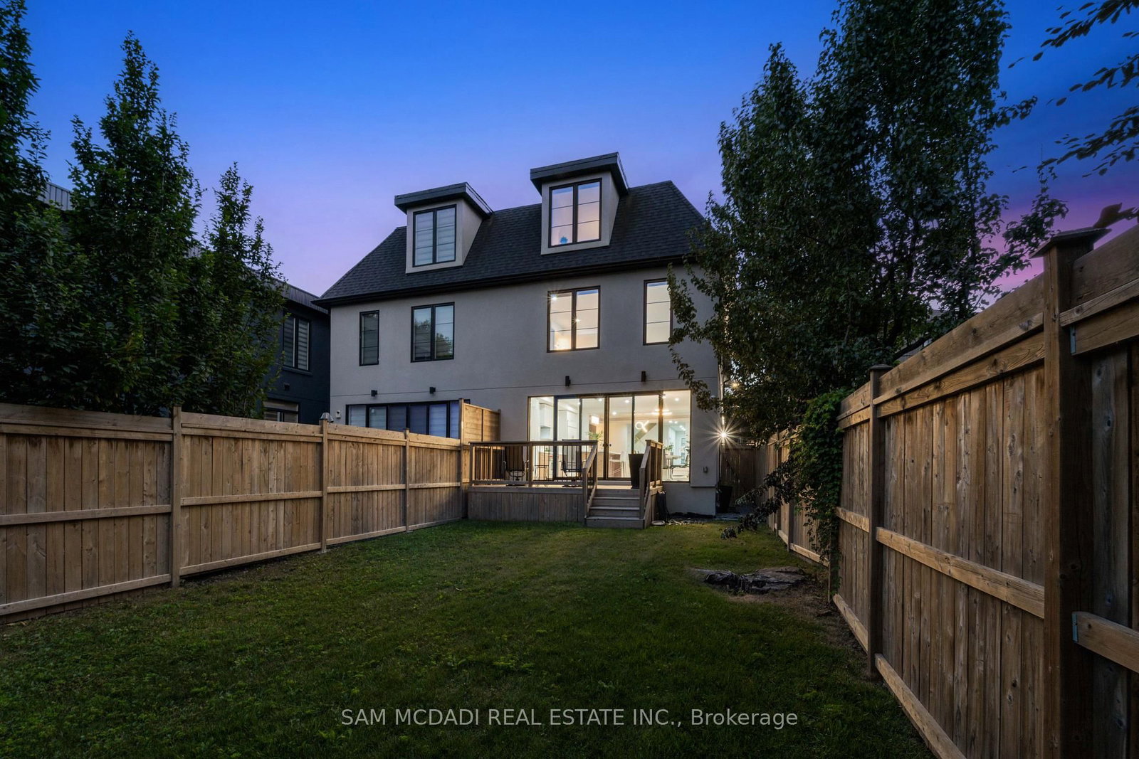 11B Maple Avenue N • Mississauga, ON photo 46