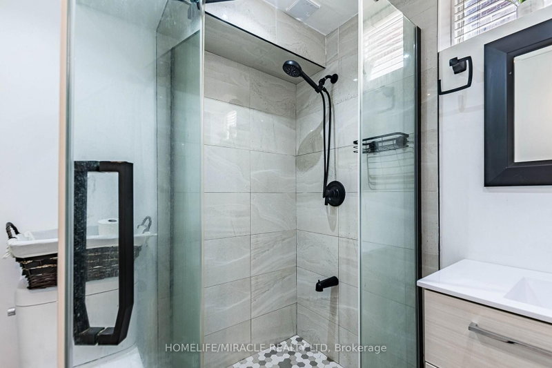 244 Andrews Milton,ON L9T 6S6 — Photo 46
