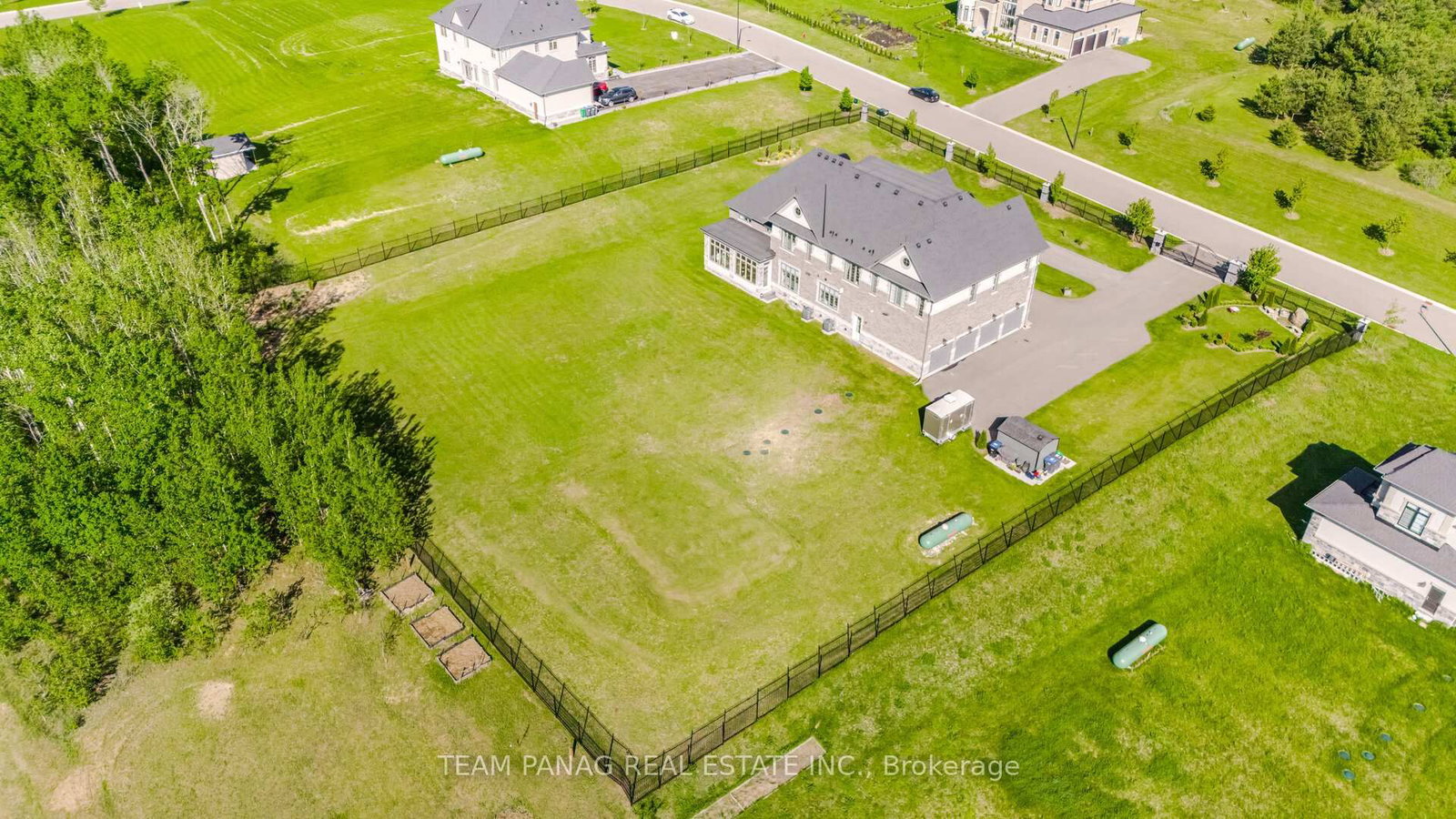 20 Stinson Street • Caledon, ON photo 47