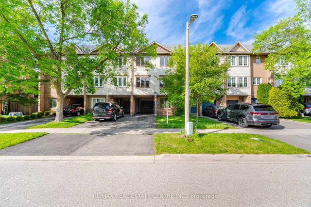 2349 Strawfield Court