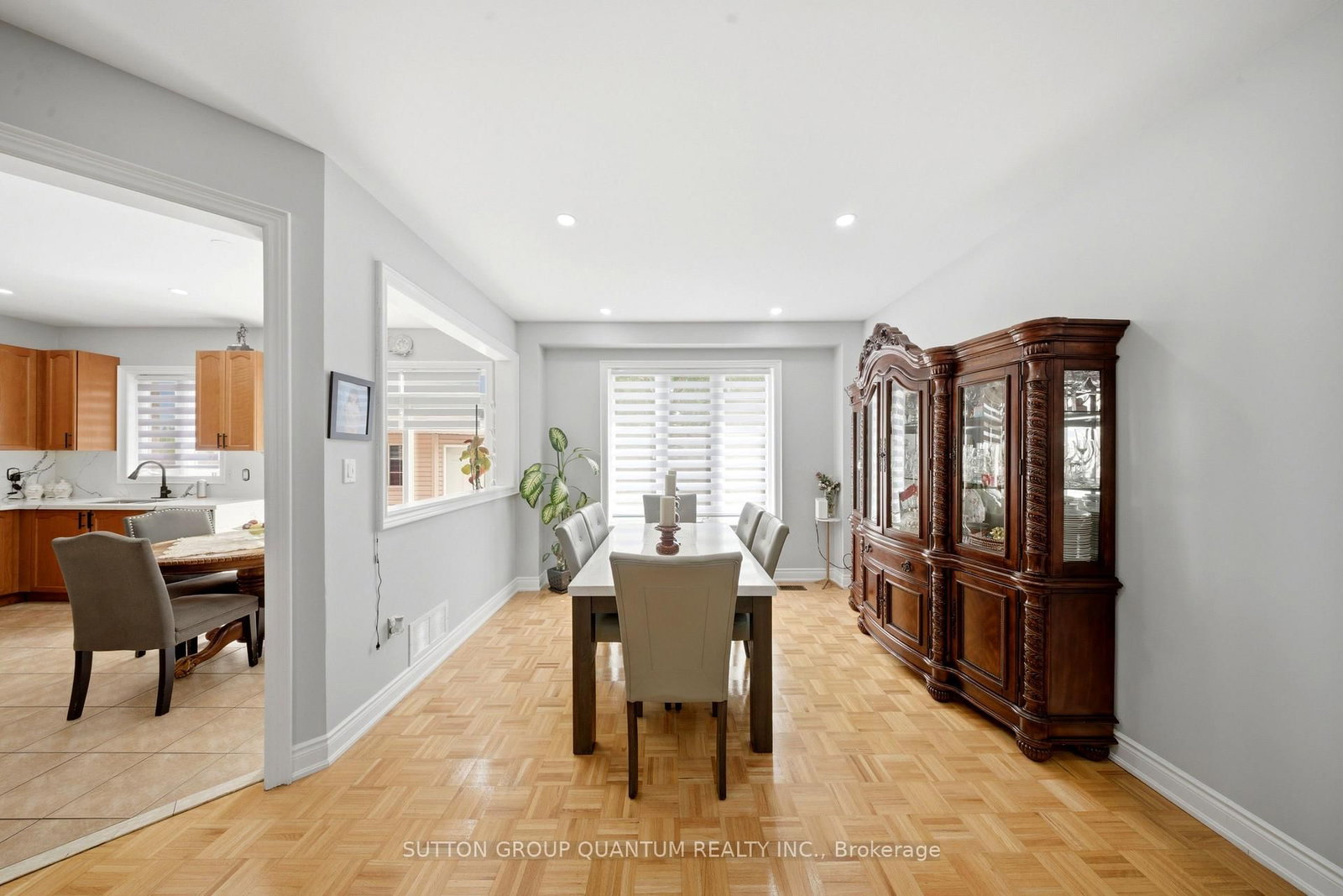35 Devonsleigh Drive • Brampton, ON photo 11