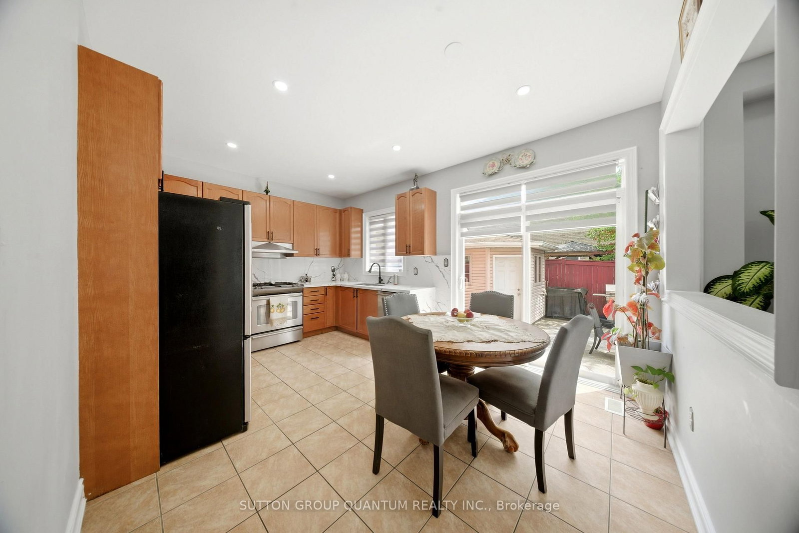 35 Devonsleigh Drive • Brampton, ON photo 13