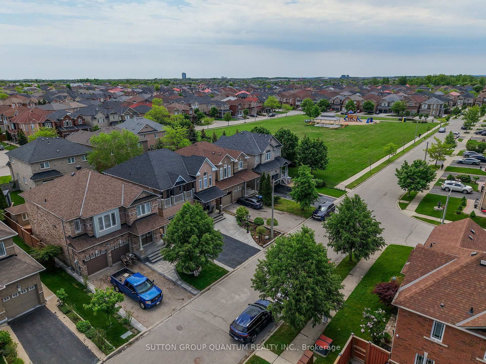 35 Devonsleigh Drive • Brampton, ON photo 38