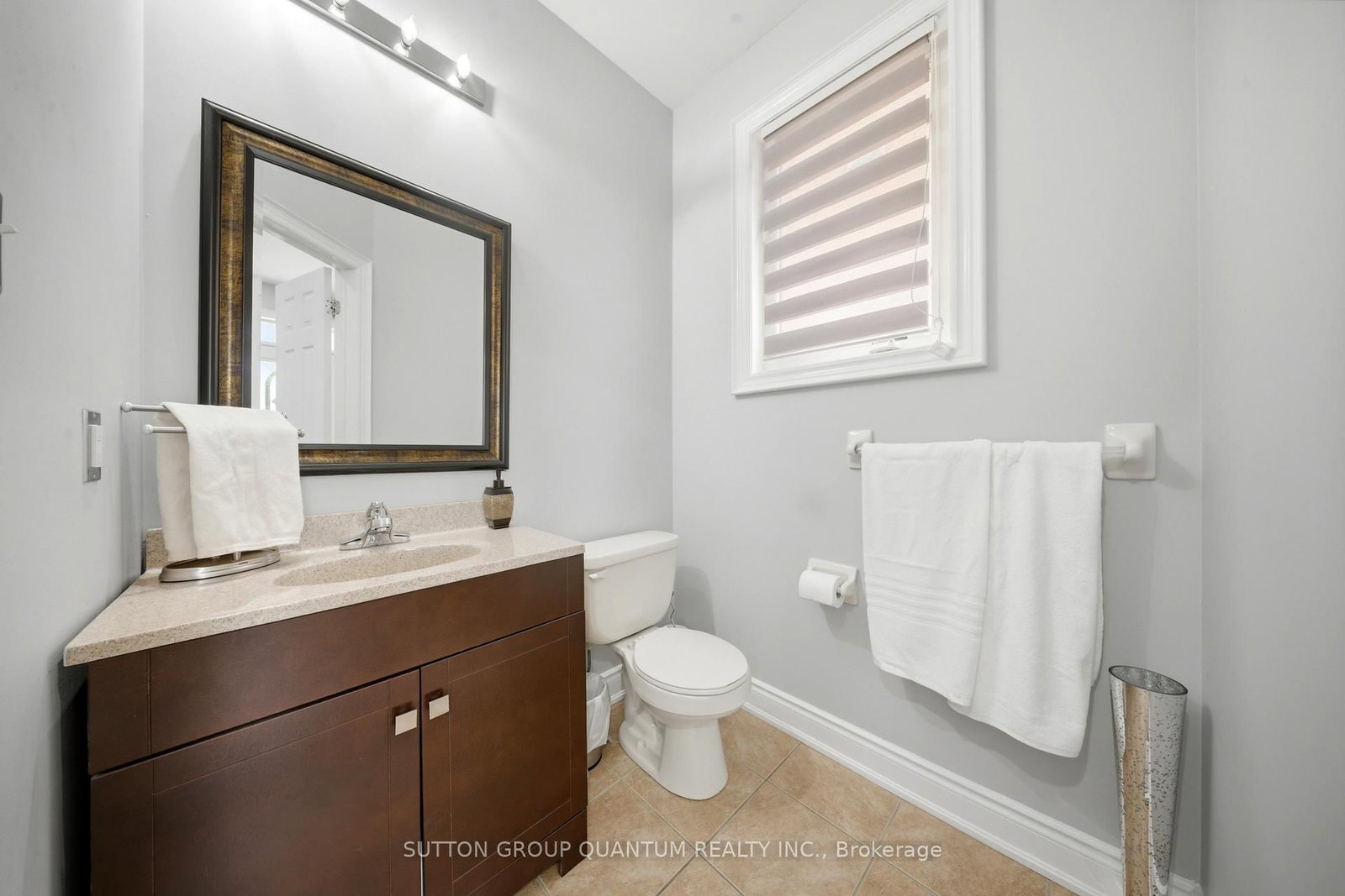 35 Devonsleigh Drive • Brampton, ON photo 7