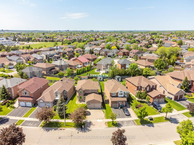 1307 Midgreen Lane