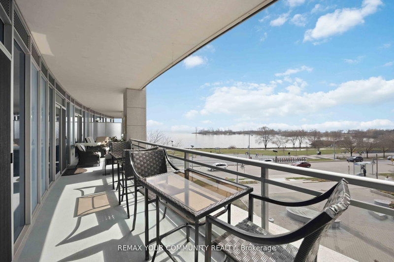 58 Marine Parade Dr #215, Toronto, Ontario