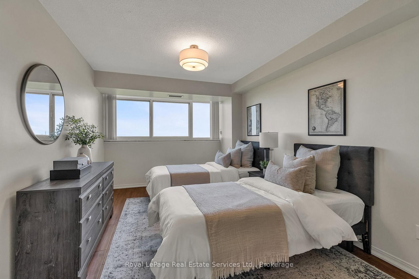 1359 White Oaks Boulevard • #1810 • Oakville, ON photo 15