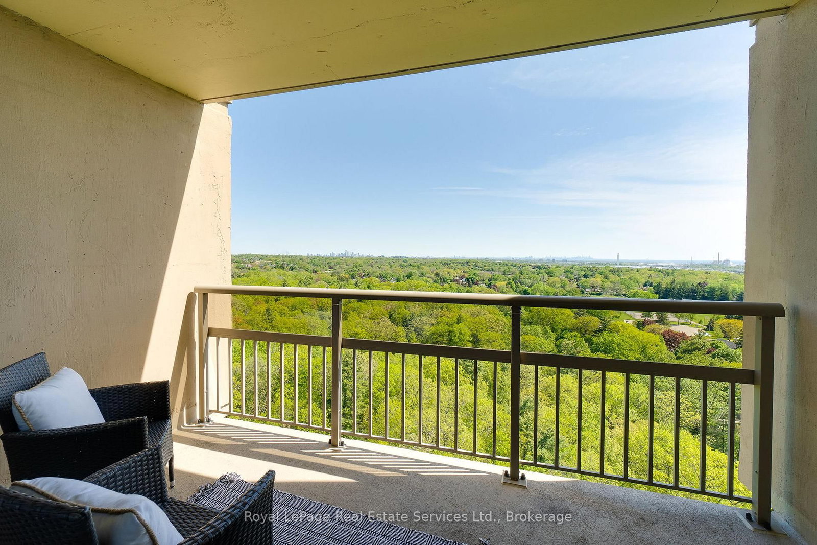 1359 White Oaks Boulevard • #1810 • Oakville, ON photo 21