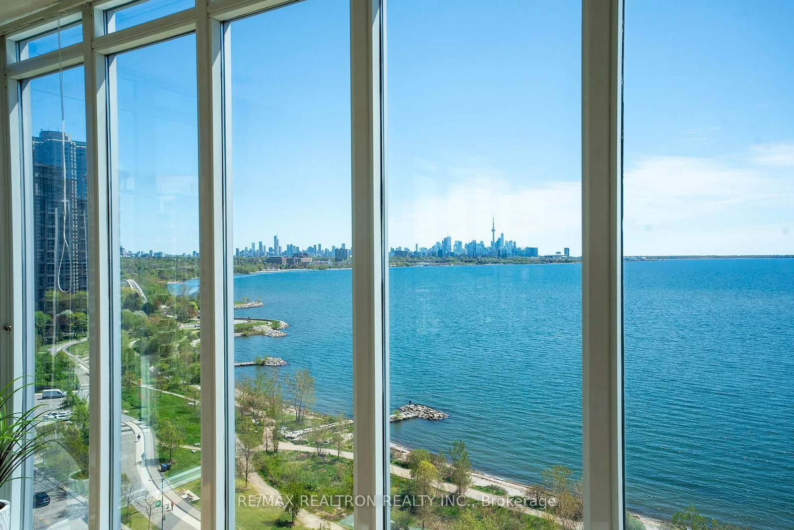 58 Marine Parade Drive • #1203 • Toronto, ON photo 41