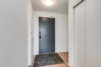 Unit 407 — 405 Dundas Street W — photo 3