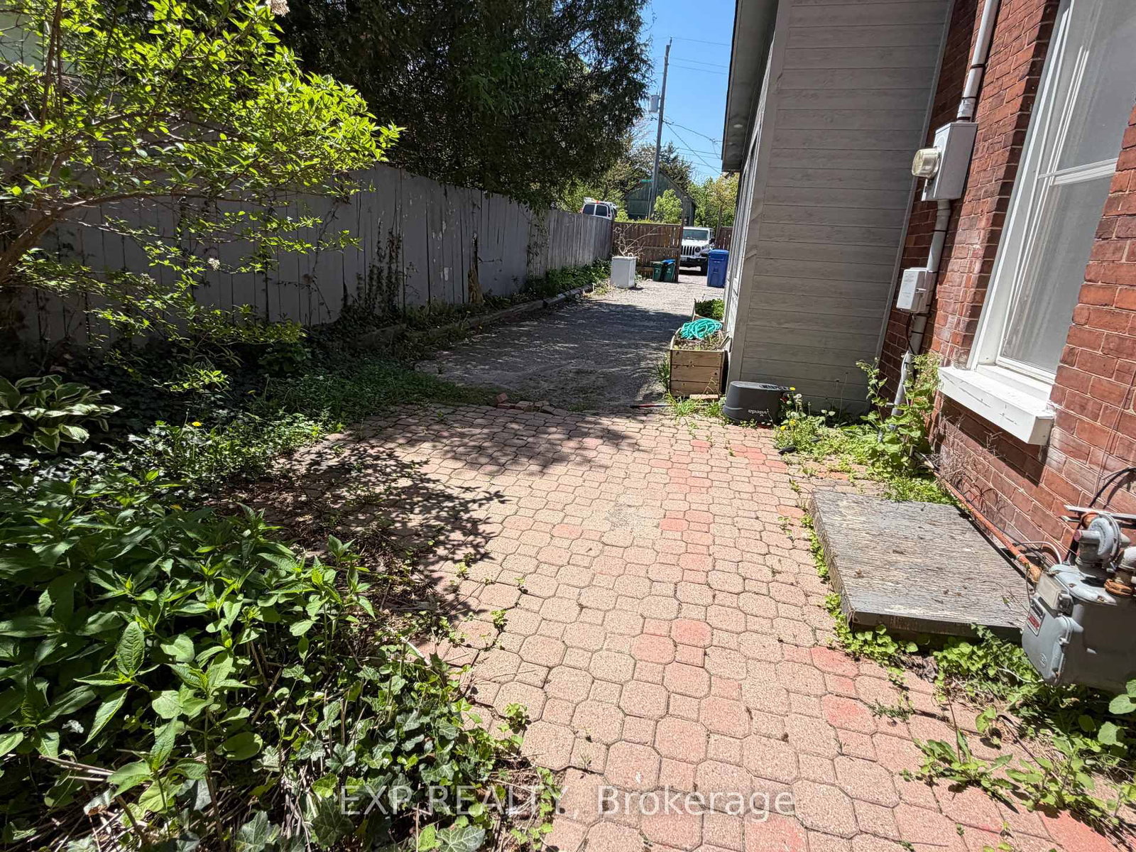 22 First Street, Unit Upper - Photo 18