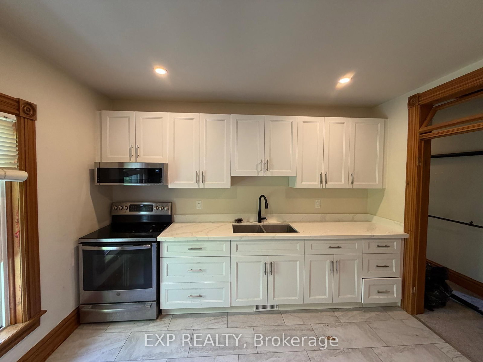 22 First Street, Unit Upper - Photo 6