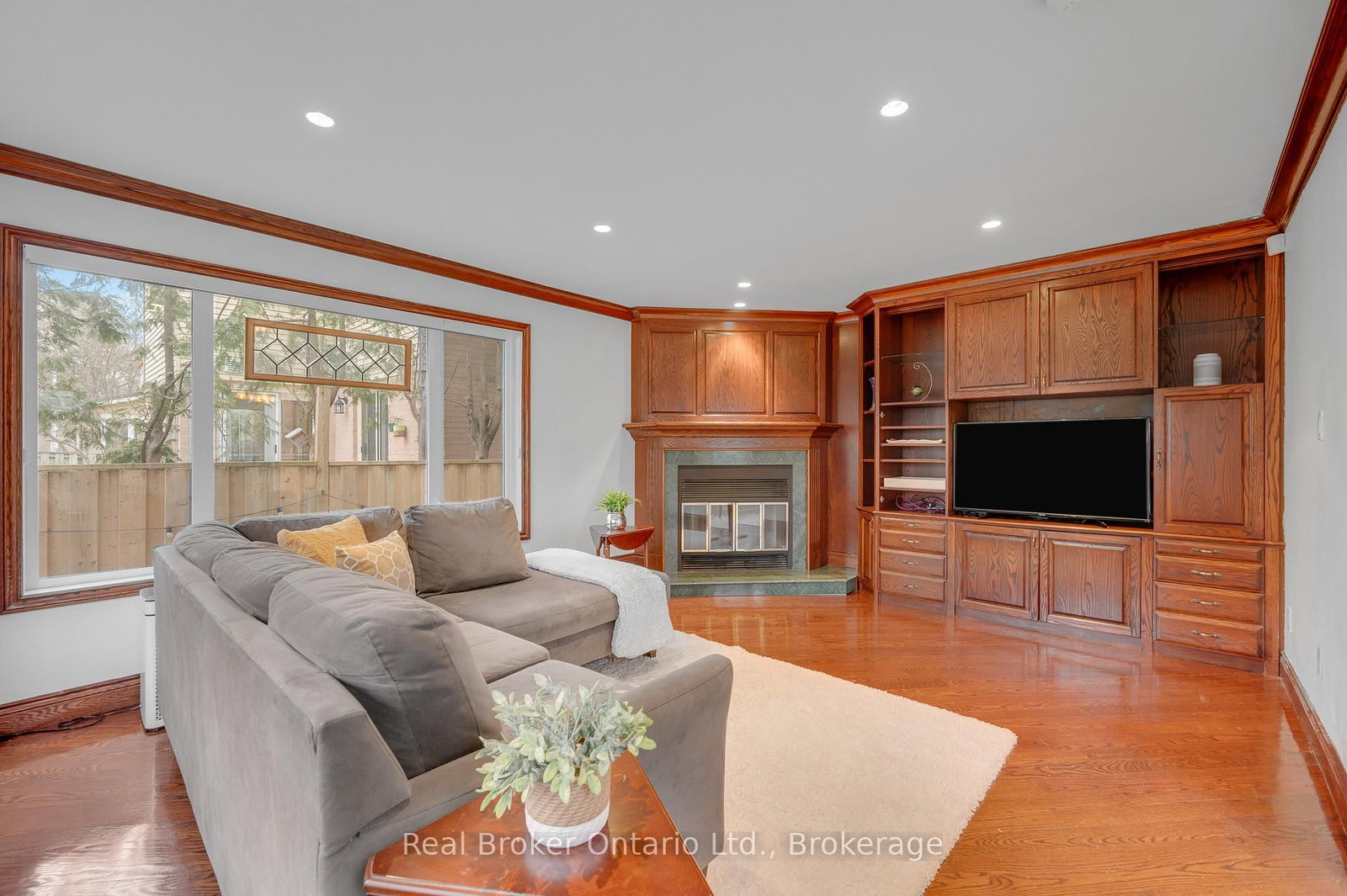 6366 Miller's Grove • Mississauga, ON photo 19