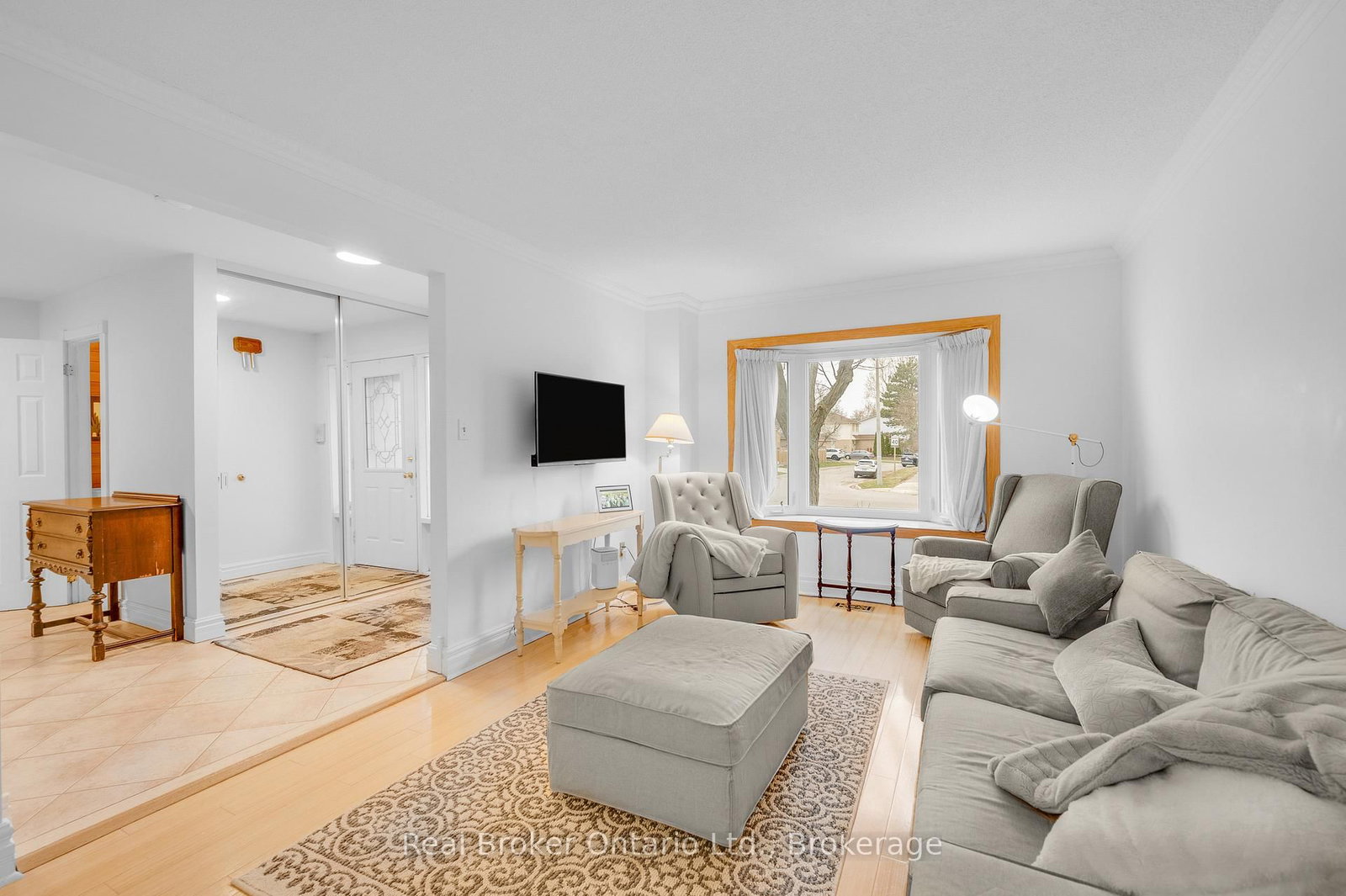 6366 Miller's Grove • Mississauga, ON photo 6