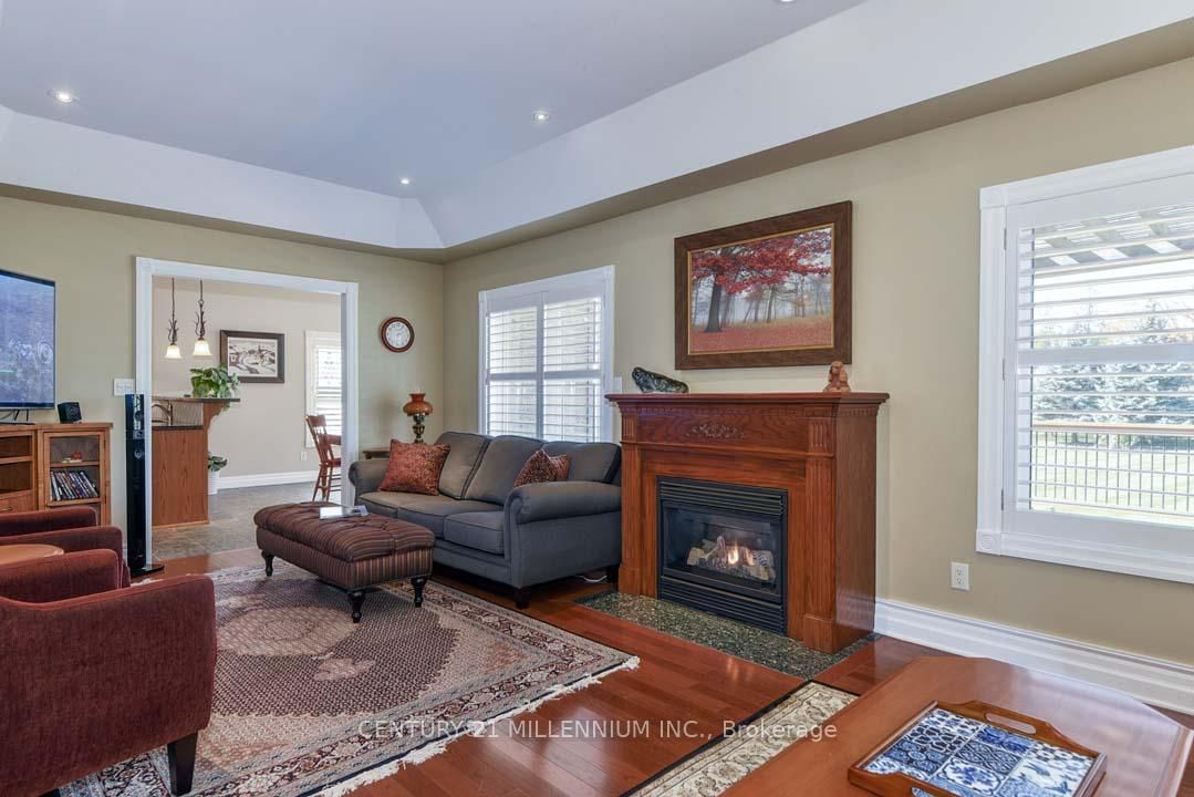 8 Castlewood Court • Caledon, ON photo 14