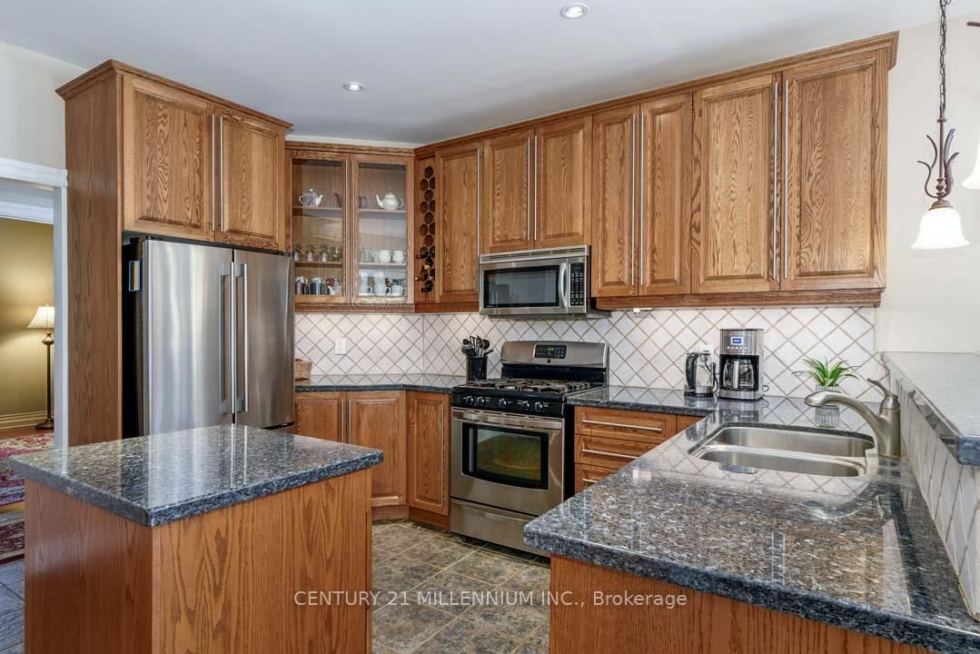 8 Castlewood Court • Caledon, ON photo 18