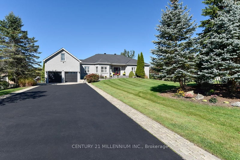 8 Castlewood Court