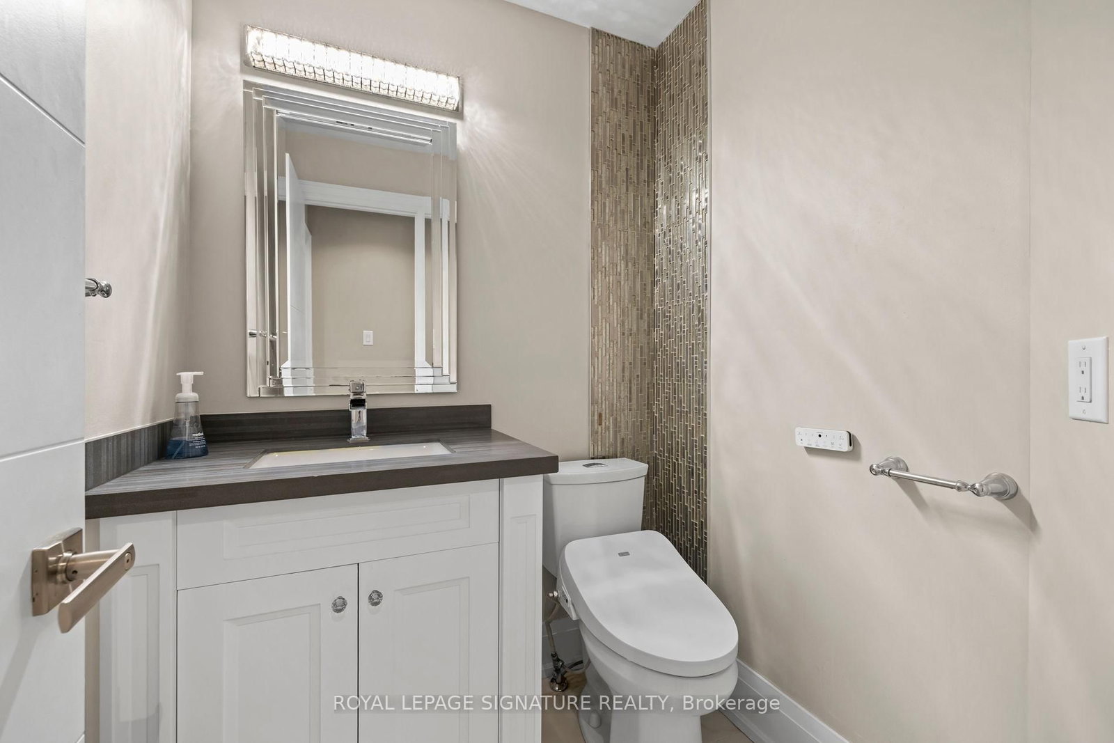 2480 Upper Valley Crescent • Oakville, ON photo 38