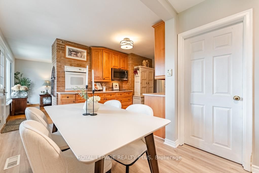 27 Sora Drive • Mississauga, ON photo 12