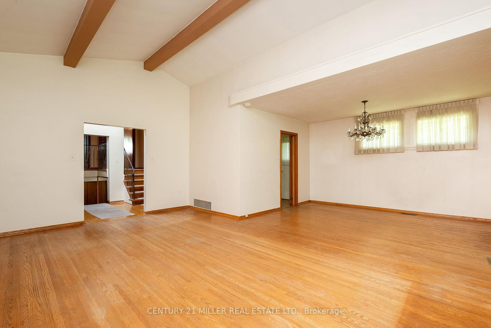 2048 Elmhurst Avenue • Oakville, ON photo 14