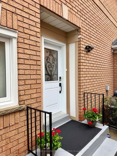 172 N Rainforest Drive • Brampton, ON photo 3