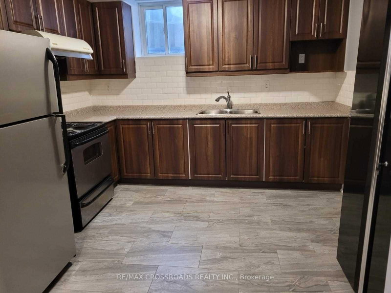 673 Bristol Road W